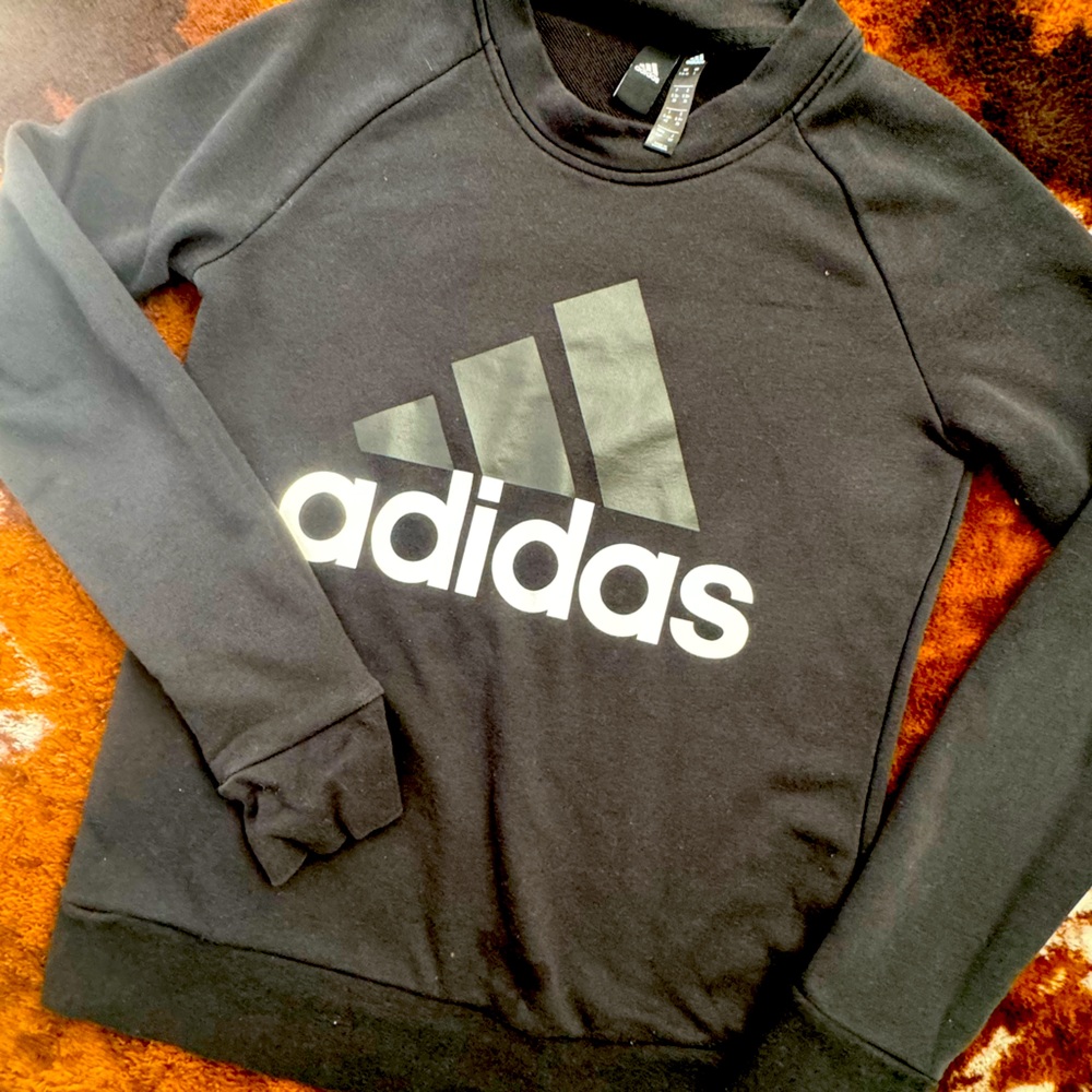 Adidas Sweatshirt